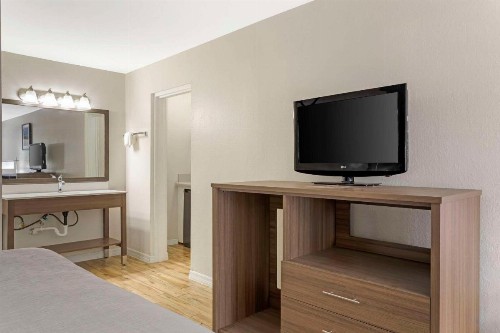 Quality Inn & Suites St Augustine Beach - image 48