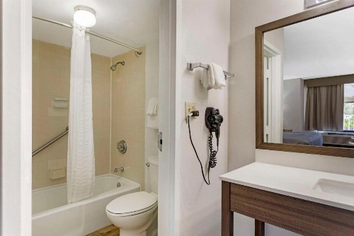 Quality Inn & Suites St Augustine Beach - image 49