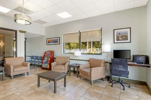 Quality Inn & Suites St Augustine Beach - image 5