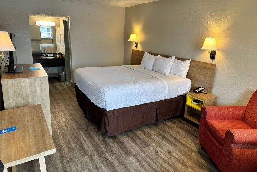 Days Inn by Wyndham St. Augustine West - image 13