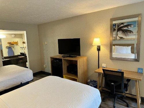 Days Inn by Wyndham St. Augustine West - image 32