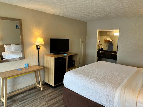 Days Inn by Wyndham St. Augustine West - image 41