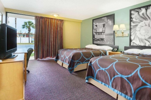 Super 8 by Wyndham St. Augustine - image 10