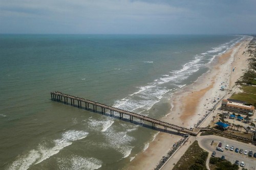 Super 8 by Wyndham St. Augustine Beach - image 2