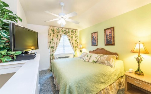 The Cozy Inn - image 33
