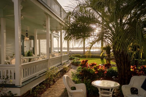 Bayfront Westcott House Bed & Breakfast - image 2