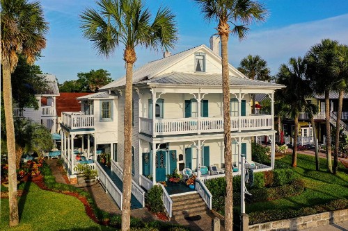 Bayfront Westcott House Bed & Breakfast - image 4