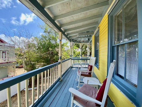 Penny Farthing Inn - image 2