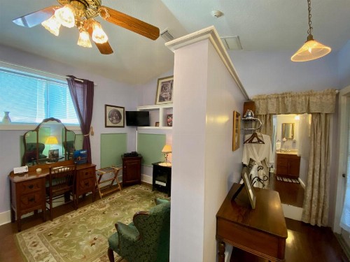 Penny Farthing Inn - image 6