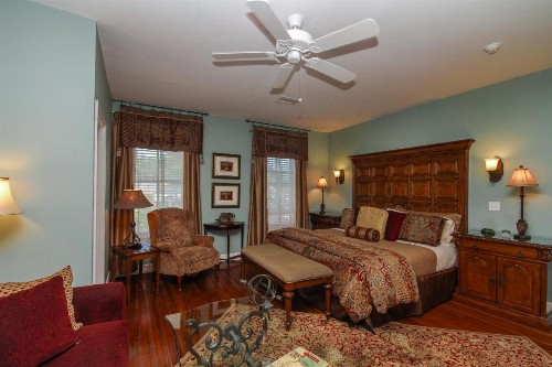 The Kenwood Inn - image 12
