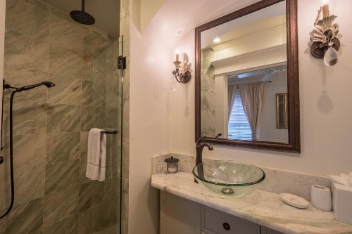 The Kenwood Inn - image 23