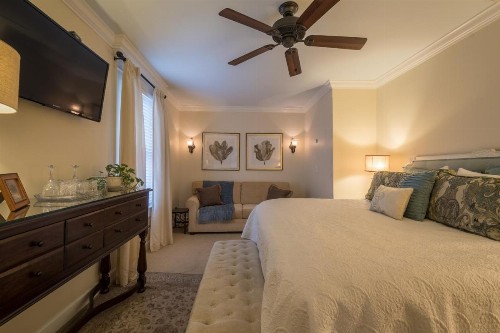 The Kenwood Inn - image 42