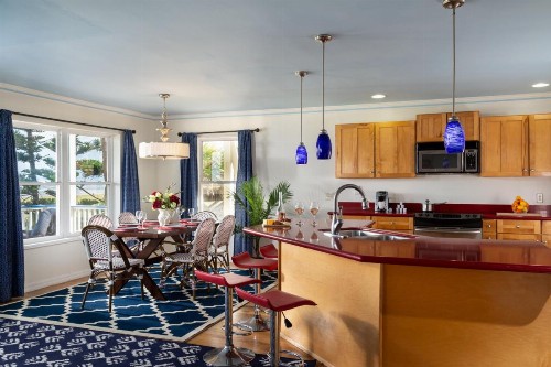 Bayfront Marin House - image 8