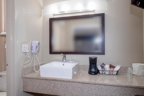 Red Roof Inn PLUS+ St. Augustine - image 37
