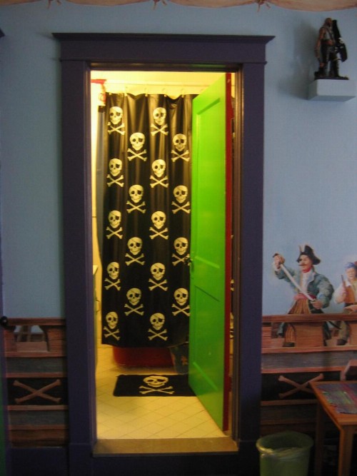 The Pirate Haus Inn - image 34