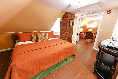 Casa de Solana Bed and Breakfast - image 18