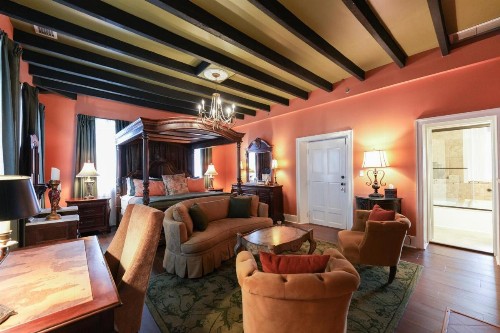 Casa de Solana Bed and Breakfast - image 28