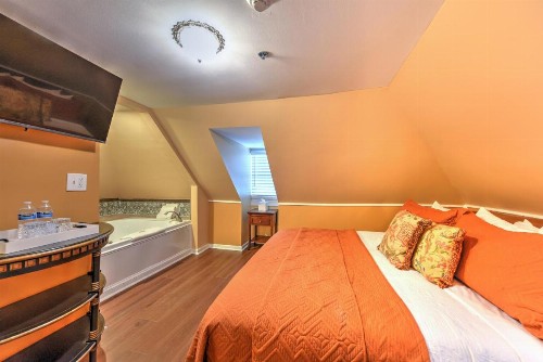 Casa de Solana Bed and Breakfast - image 4
