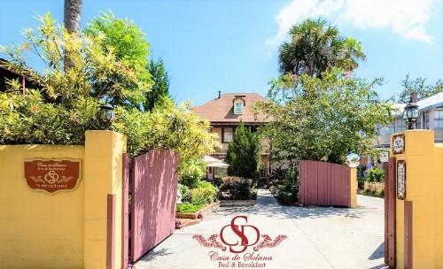 Casa de Solana Bed and Breakfast - image 5