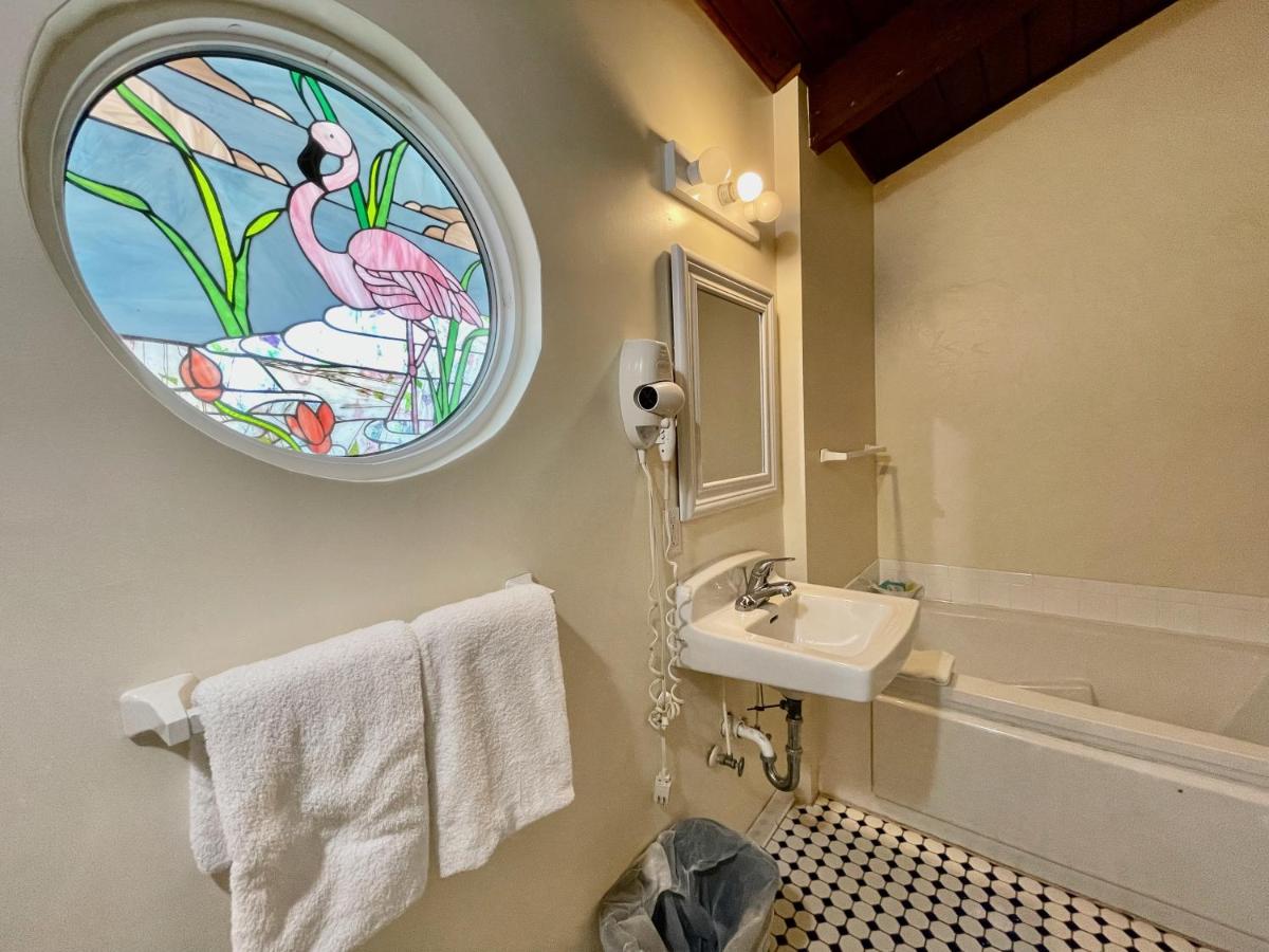 Magic Beach Motel - Saint Augustine - image 2