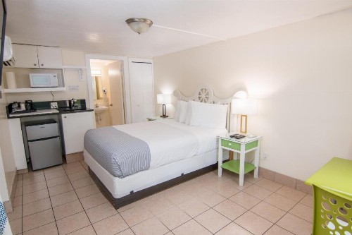 Magic Beach Motel - Saint Augustine - image 36