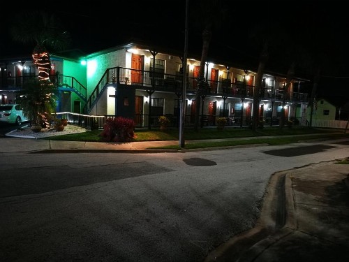 Merida Inn & Suites - image 10