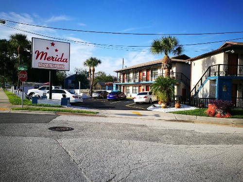 Merida Inn & Suites - image 16
