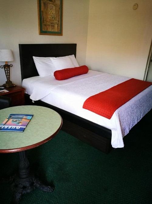 Merida Inn & Suites - image 3