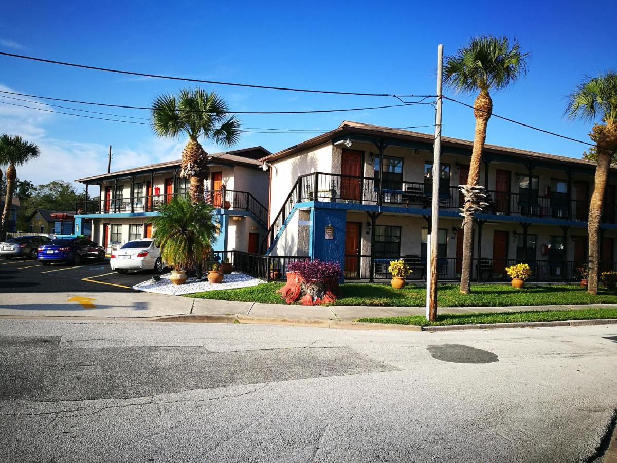 Merida Inn & Suites - image 4