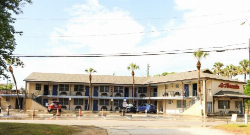 Economy Inn Historic District - image 35