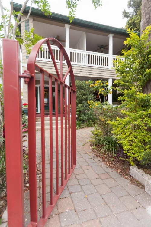 Inn on Charlotte - image 2