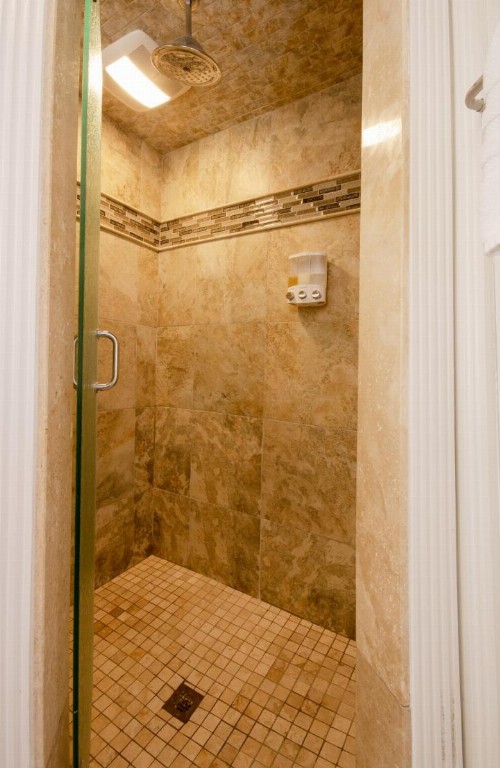 Inn on Charlotte - image 7