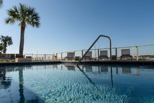 Marker 8 Hotel and Marina - image 44
