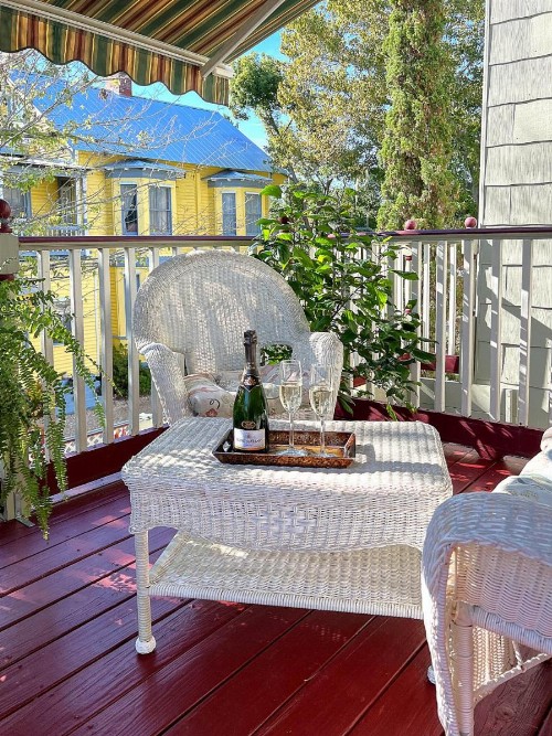 Cedar House Inn - image 10
