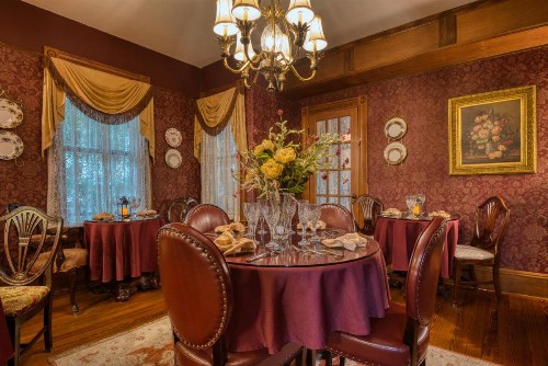 Cedar House Inn - image 45