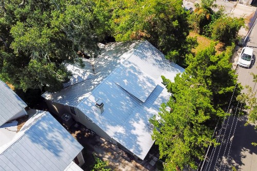 Charming Myrtle Bungalow - image 7