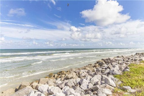 Artist Retreat 2 Bedrooms Summer Haven 3 Houses to Beach Sleeps 7 - image 11
