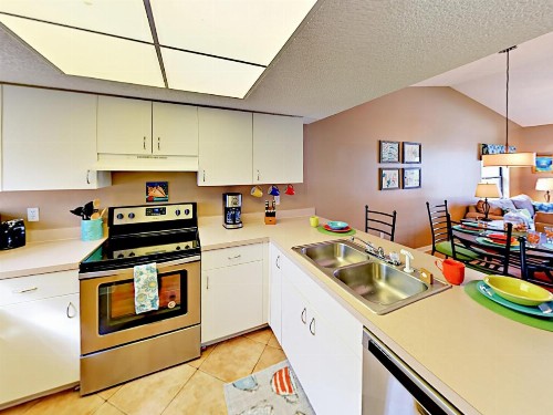 Sunny Condo Unit #L31 Condo - image 2