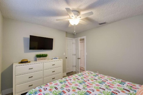 Barefoot Hideaway I - image 46
