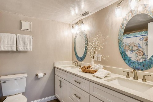 Ocean Villa's #76 - image 19