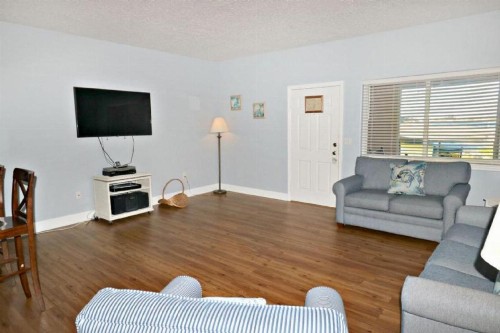 Inn at Camachee Harbor Deluxe Suite 25 - image 6