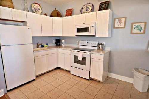 Inn at Camachee Harbor Deluxe Suite 25 - image 7