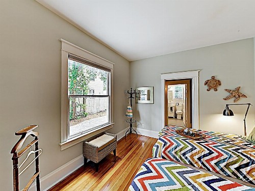 New Listing! Modern Retreat in Historic Downtown Duplex - image 8