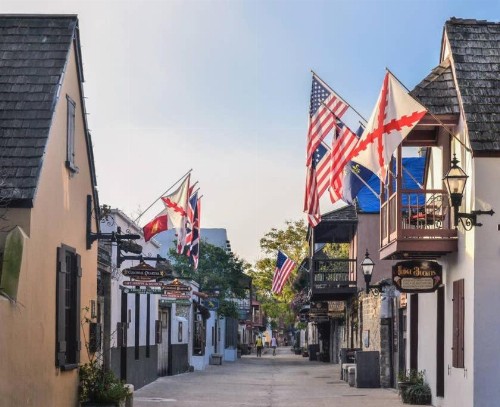 Romantic Escape in Downtown St Augustine - image 23