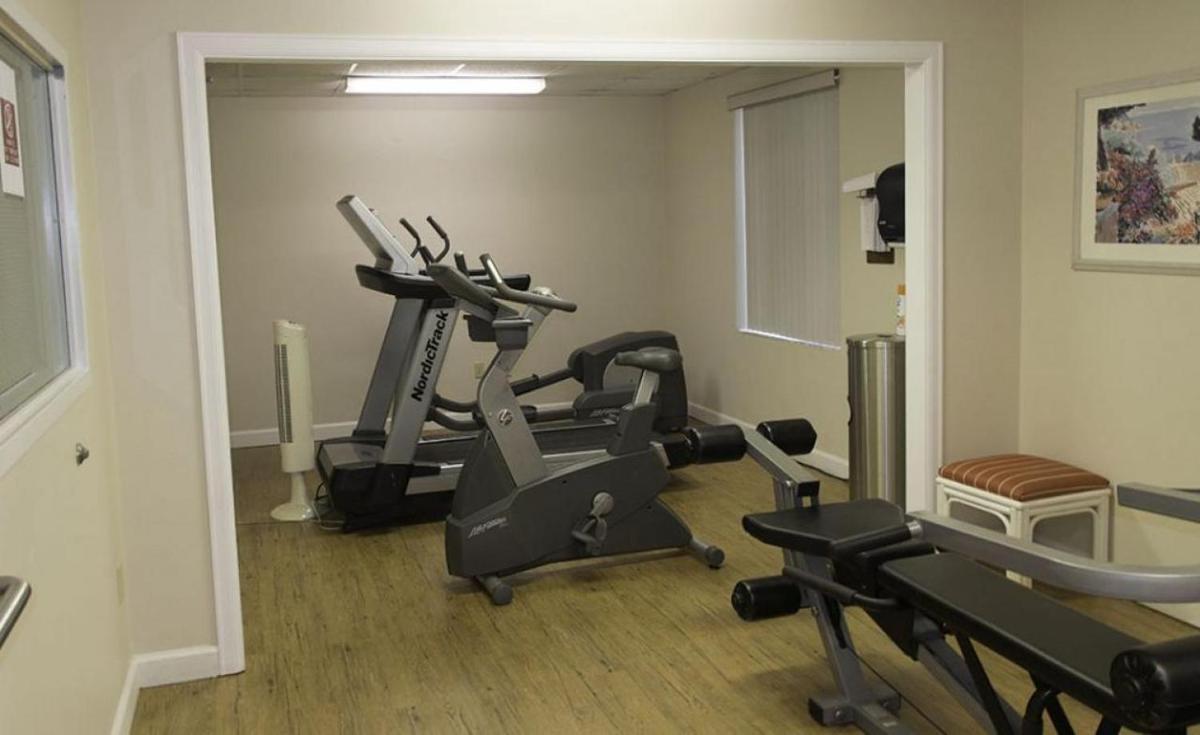 Ocean Village Club P28 - image 3