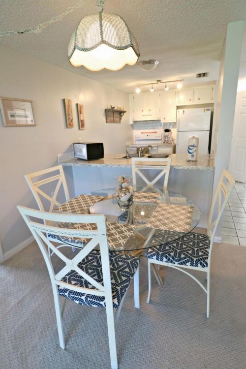 Creston House 2B - image 7