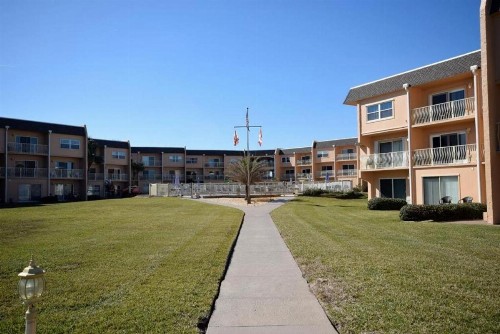Creston House 5A - image 3