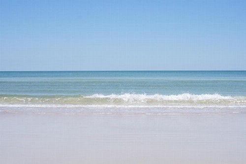 Bright New Beach House -- 2 blocks to beach! - image 3
