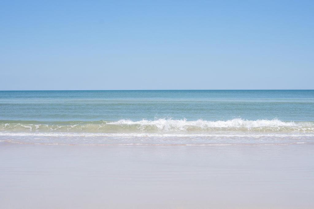 Bright New Beach House -- 2 blocks to beach! - image 3