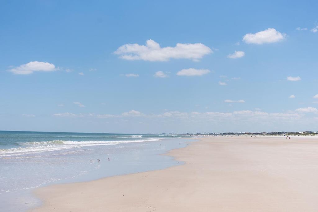 Bright New Beach House -- 2 blocks to beach! - image 4